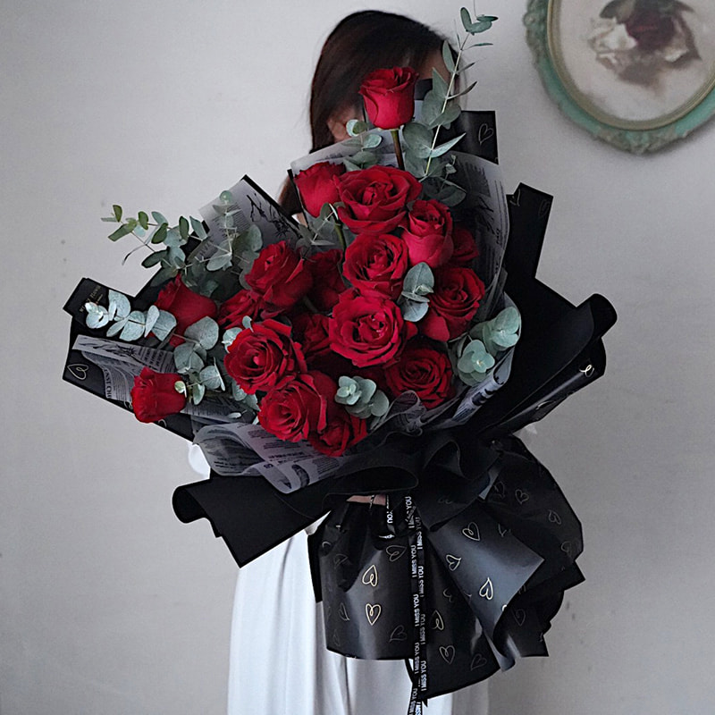 MYHC-28 Geschenkpapier mit herzförmigen Strichzeichnungen und einfarbigen Blumen aus Rindsleder