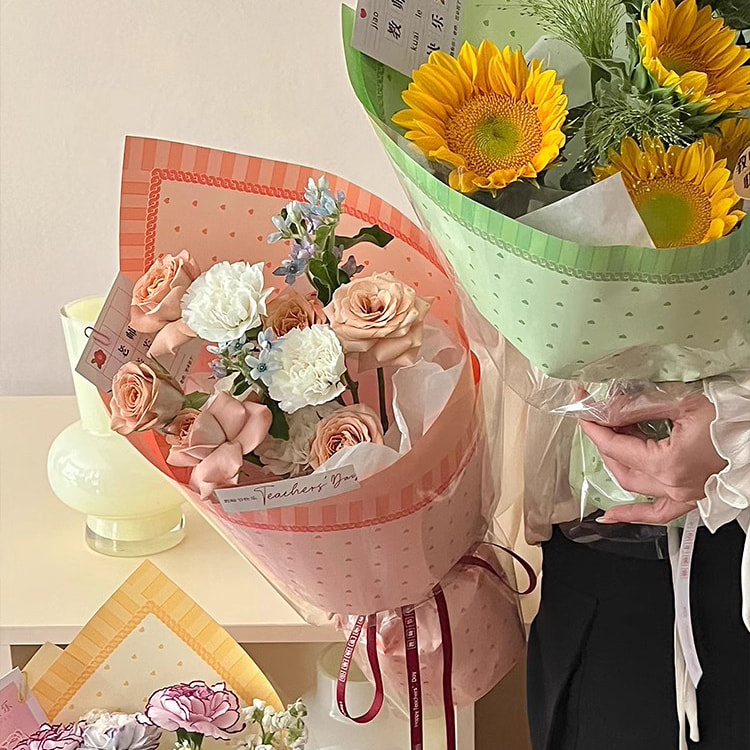 MYHC-65 Prinzessinnenkleid, helle Kunststoff-Blumenverpackungsfolie