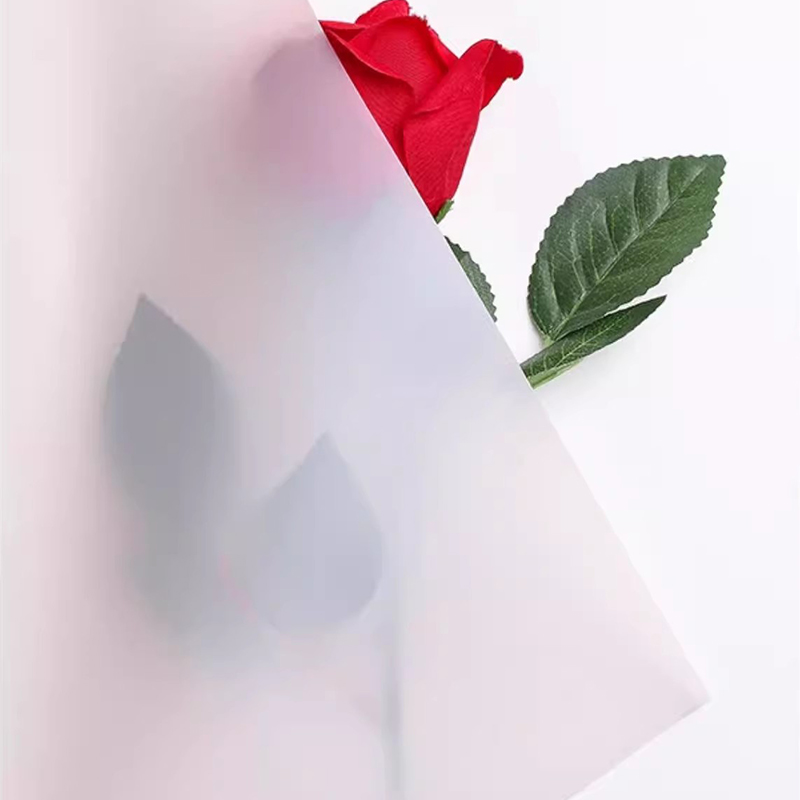 Mattes, einfarbiges, durchscheinendes Blumen-Geschenkpapier