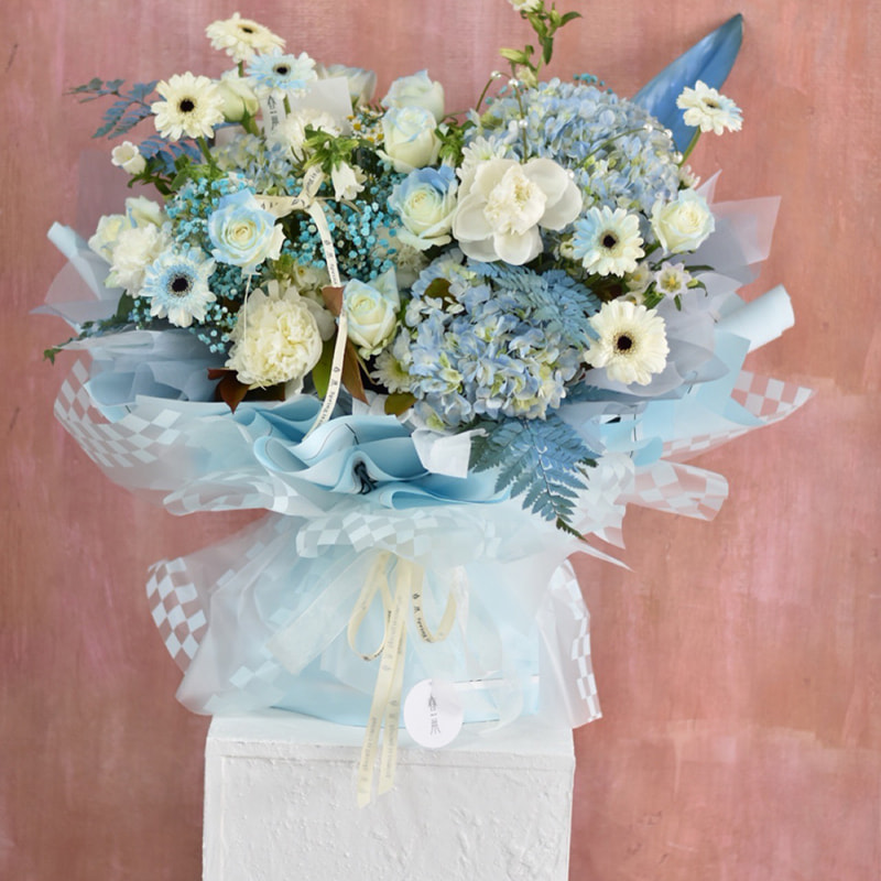 Mehrfarbiges kariertes Blumenstrauß-Geschenkpapier