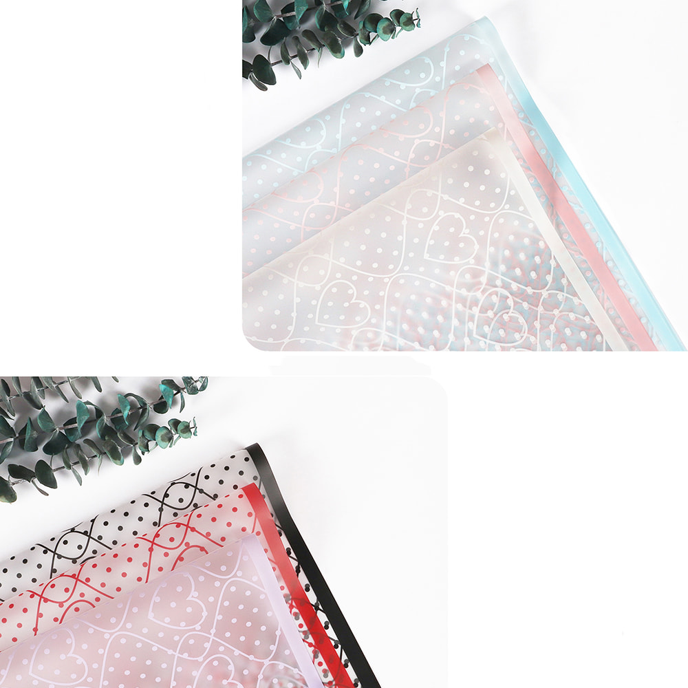 Blumen-Geschenkpapier mit glatter Struktur
