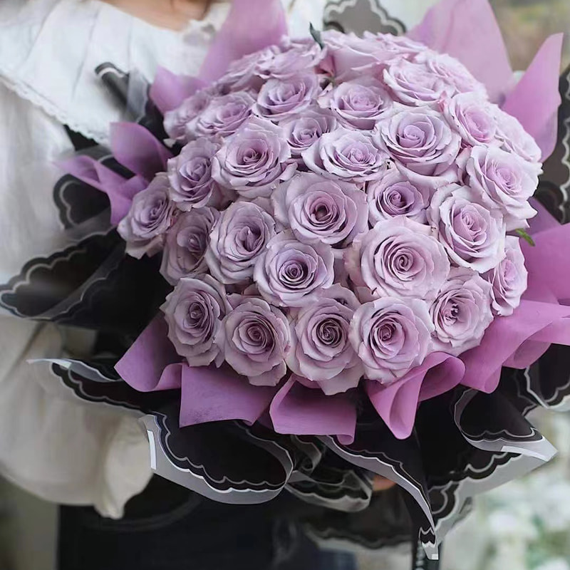 Blumen-Geschenkpapier aus Blütenblatt-Gelee-Folie