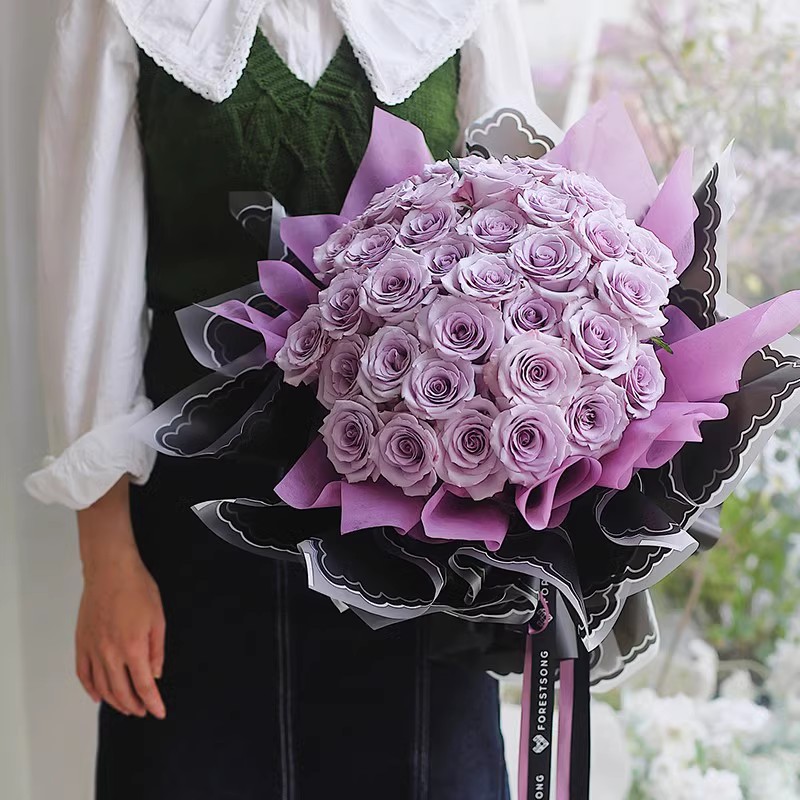 Blumen-Geschenkpapier aus Blütenblatt-Gelee-Folie