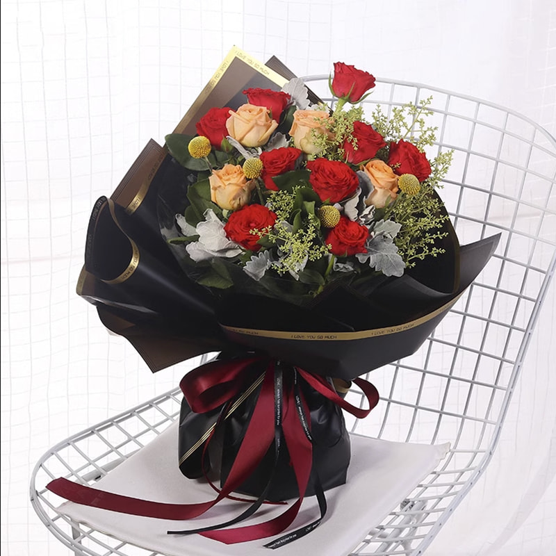Geschenkpapier aus wasserfestem Kunststoff mit Prägung, matt, laminiert, Blumen