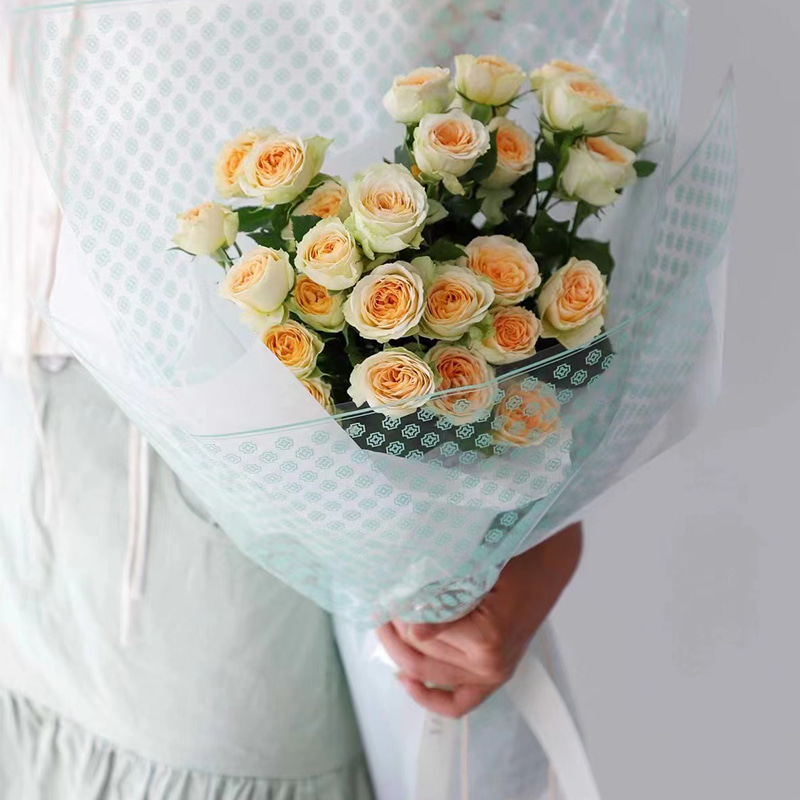 Durchscheinende Blumenfolie aus Kunststoff