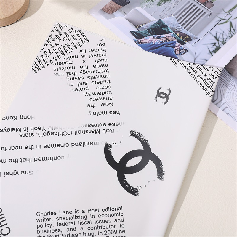 Geschenkpapier der Marke Chanel