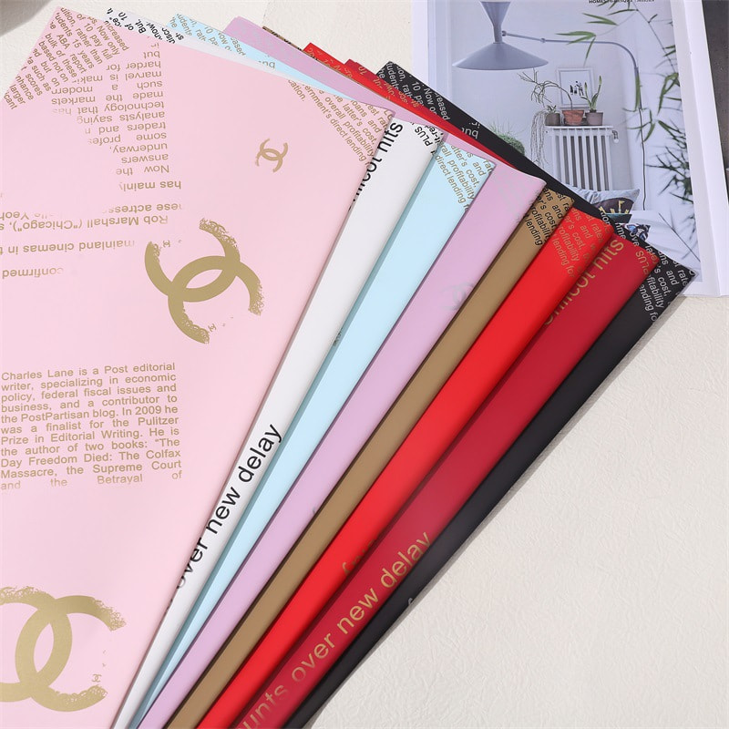 Geschenkpapier der Marke Chanel