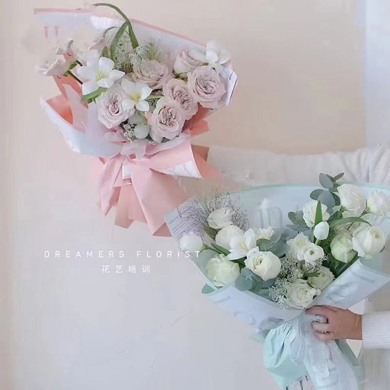 Eternal Cynthia Bouquet Geschenkpapier