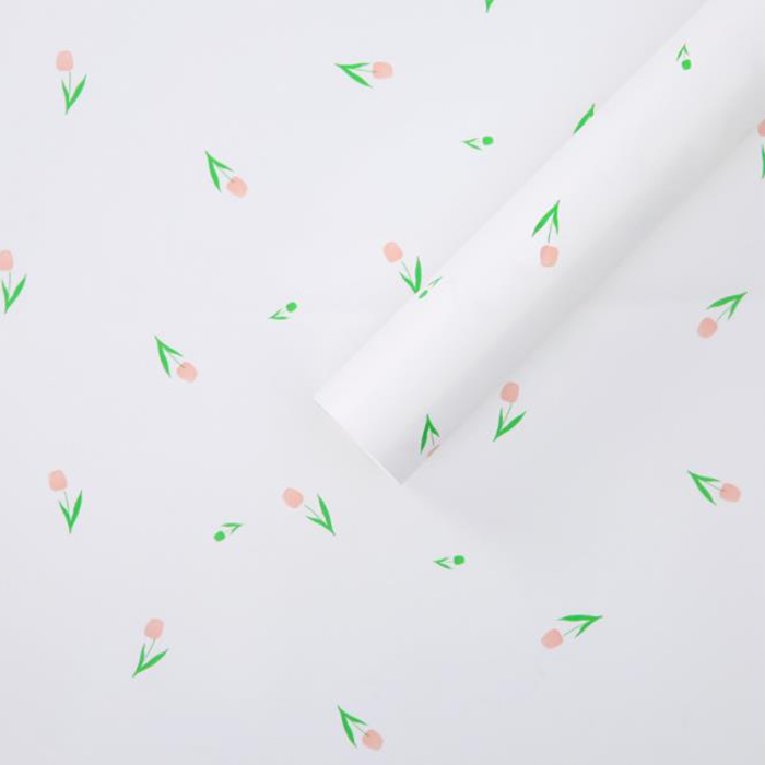 Blumenstrauß aus dickem Geschenkpapier mit künstlerischen Worten