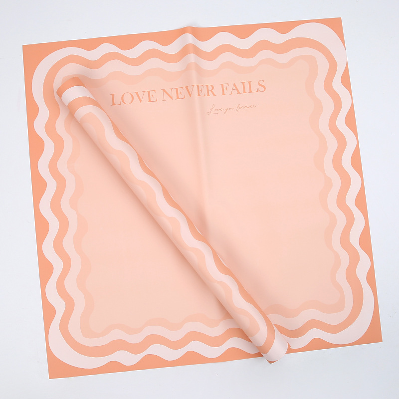 Massives Blumen-Geschenkpapier mit Wellenrand