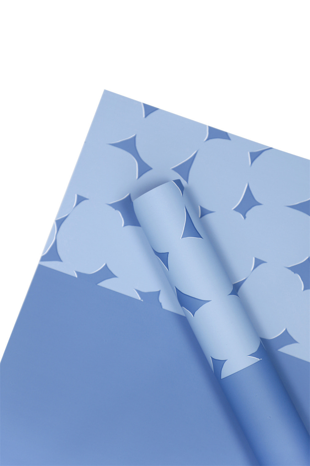Zweifarbiges Geschenkpapier mit gepunkteten Blumen