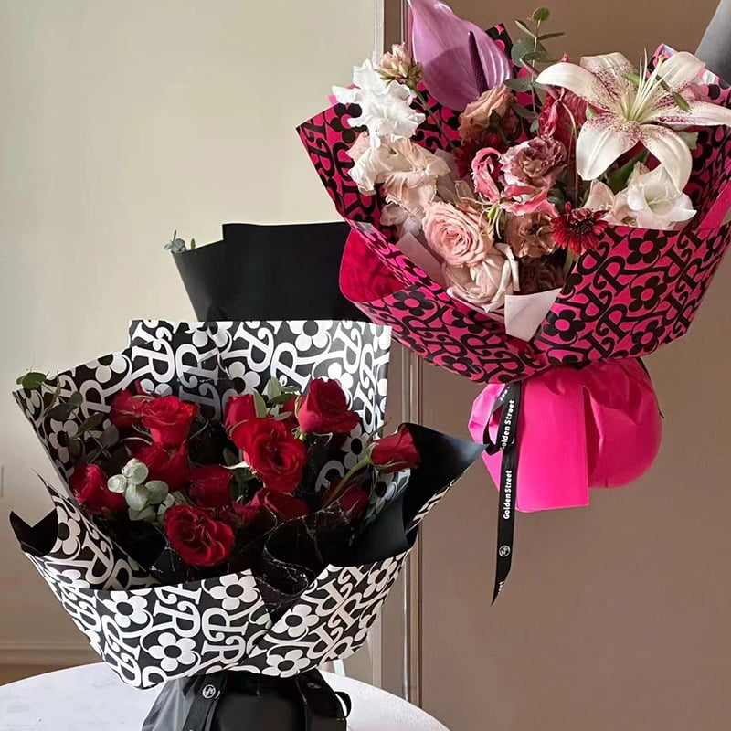 Blumen-Geschenkpapier mit mattem Film-Blumenmuster