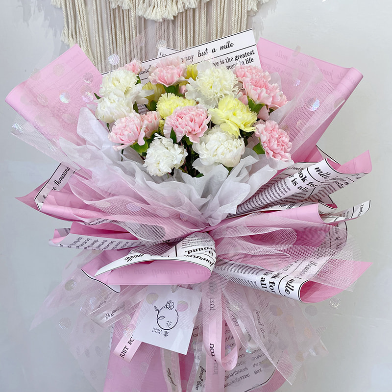 Englisches Zeitungsblumen-Geschenkpapier