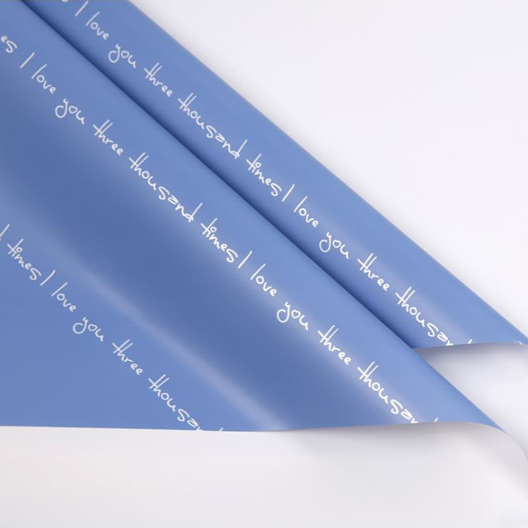 Bedrucktes romantisches Blumenstrauß-Geschenkpapier