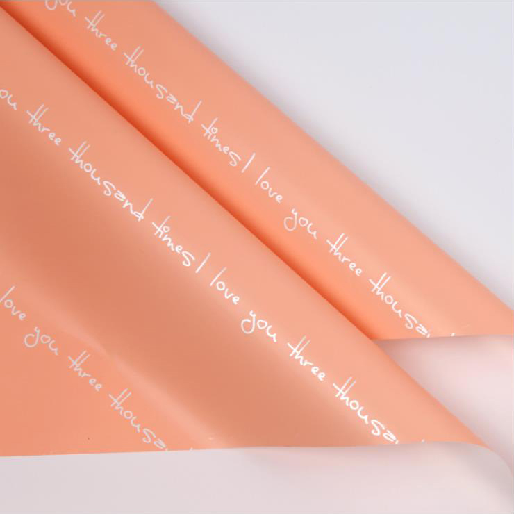 Bedrucktes romantisches Blumenstrauß-Geschenkpapier