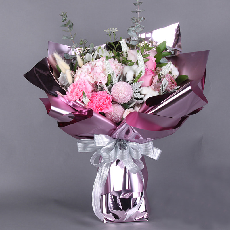 Doppelseitig schimmerndes Metallic-Folienstrauß-Geschenkpapier