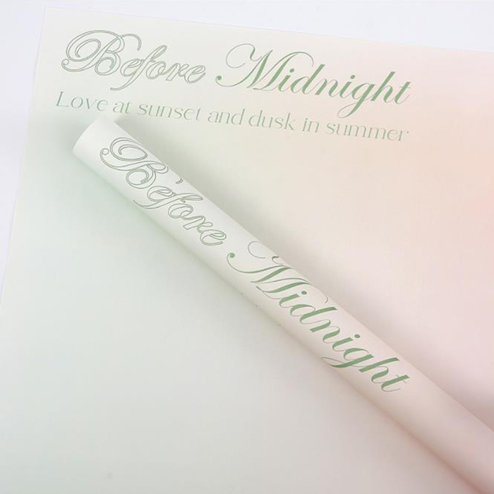 Blumenstrauß-Geschenkpapier mit Farbverlaufsdruck