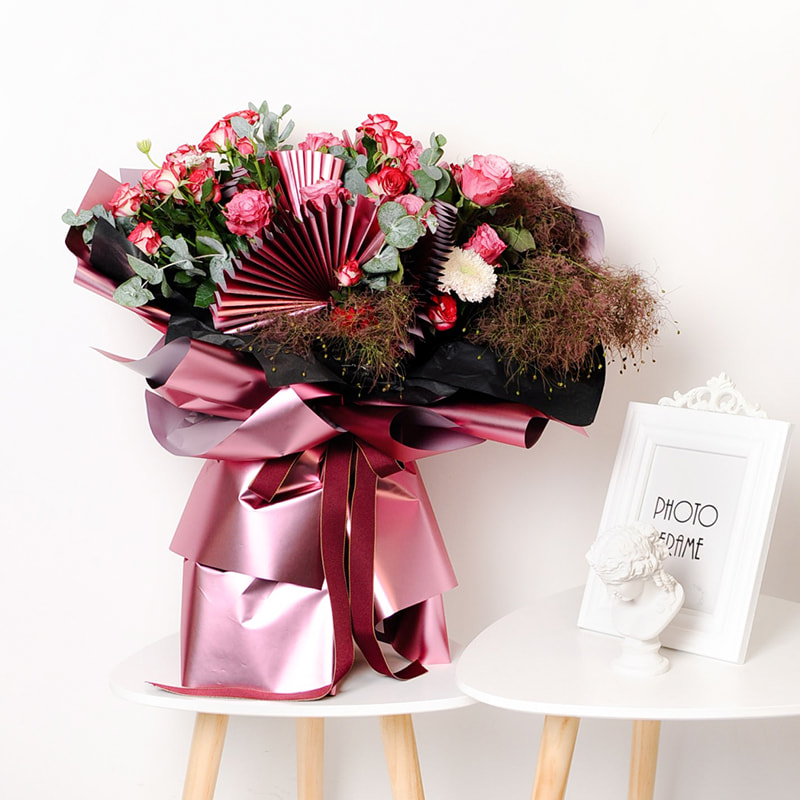 Heavy Metal Light Shadow Bouquet Geschenkpapier
