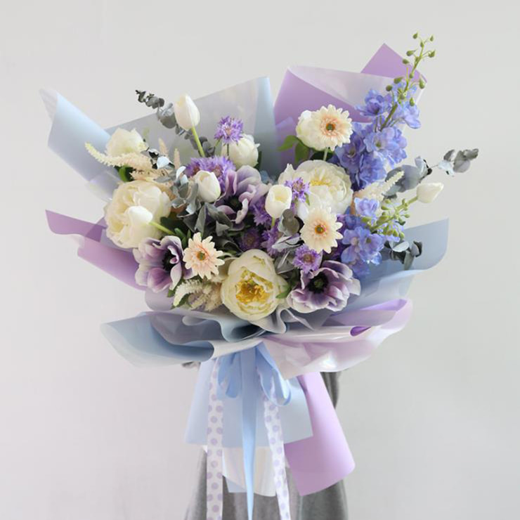 Bonbonfarbenes Blumenstrauß-Geschenkpapier, Fantasie, vergoldet