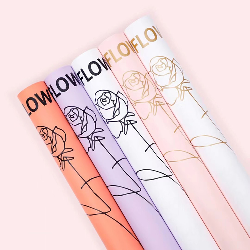 Flower Love-Bouquet Geschenkpapier mit Rosenmuster