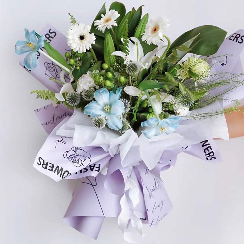Flower Love-Bouquet Geschenkpapier mit Rosenmuster